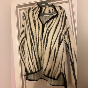 Anthropologie Black and White Sweater Pullover